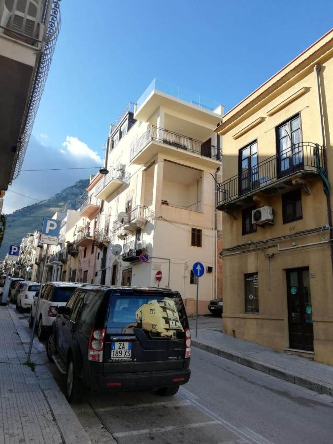 카스텔라마레델골포 Palazzo Del Golfo 아파트 외부 사진
