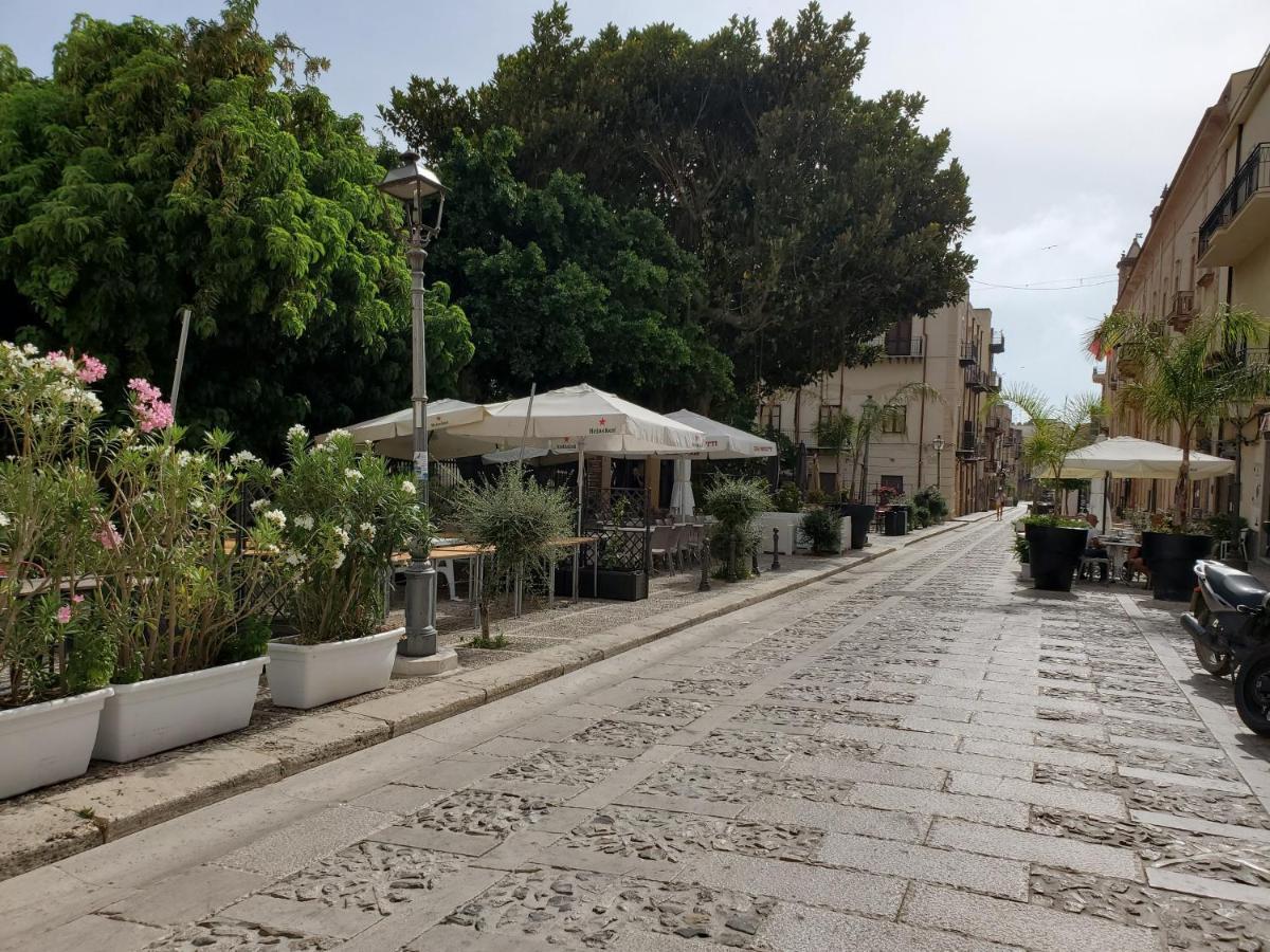 카스텔라마레델골포 Palazzo Del Golfo 아파트 외부 사진