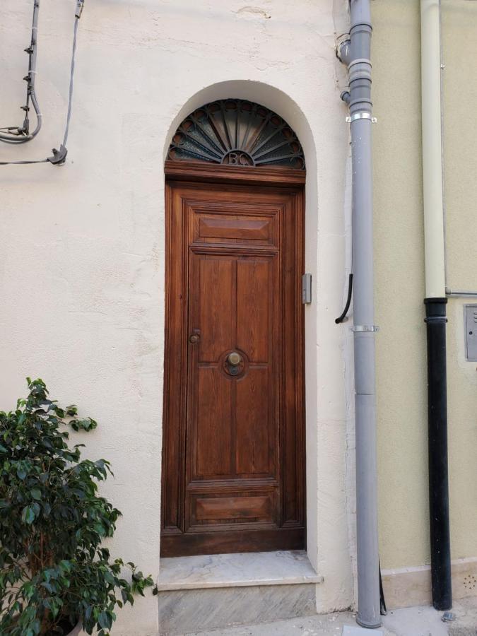 카스텔라마레델골포 Palazzo Del Golfo 아파트 외부 사진