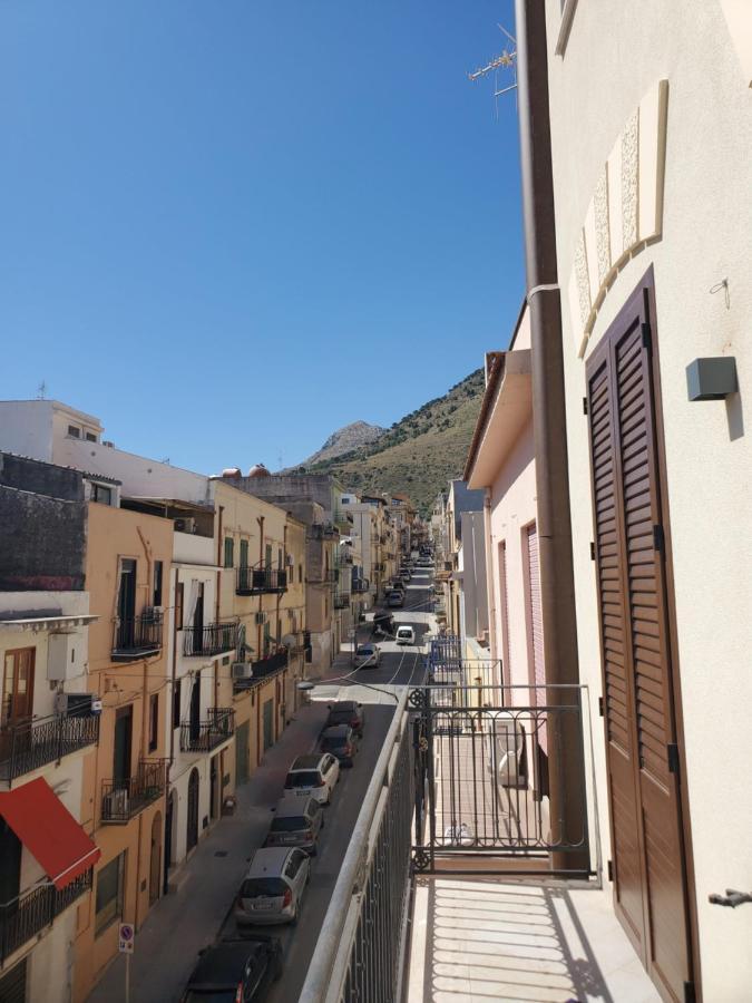 카스텔라마레델골포 Palazzo Del Golfo 아파트 외부 사진