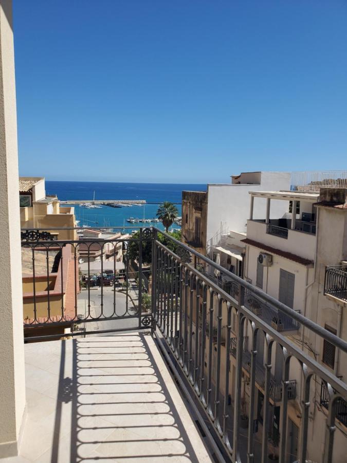 카스텔라마레델골포 Palazzo Del Golfo 아파트 외부 사진