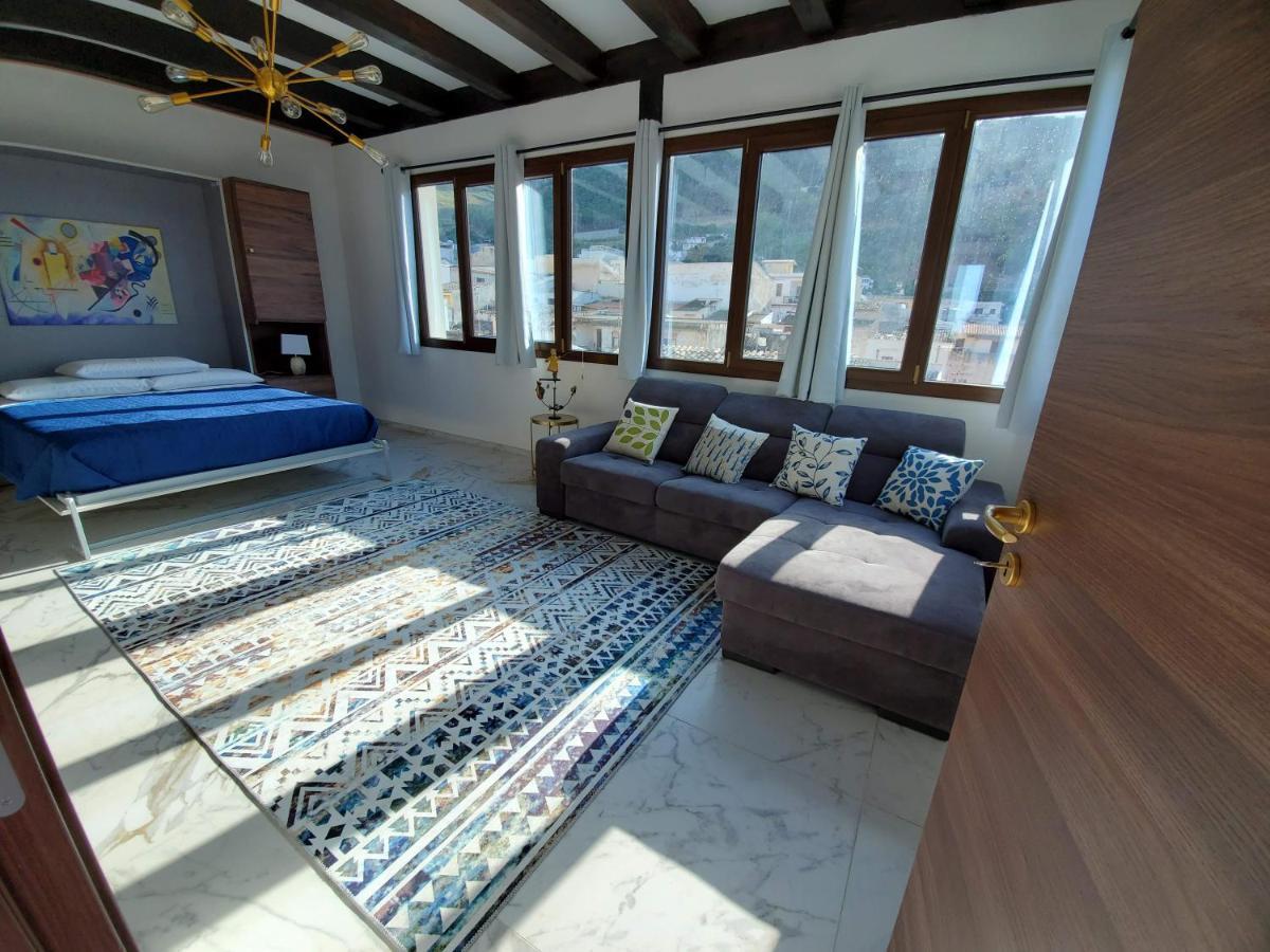 카스텔라마레델골포 Palazzo Del Golfo 아파트 외부 사진
